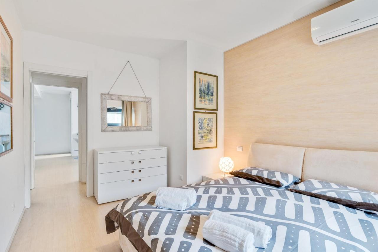La Perla Apartment Como Luaran gambar
